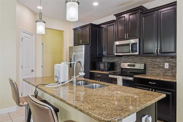 Image No.15-3 Bed Property for sale