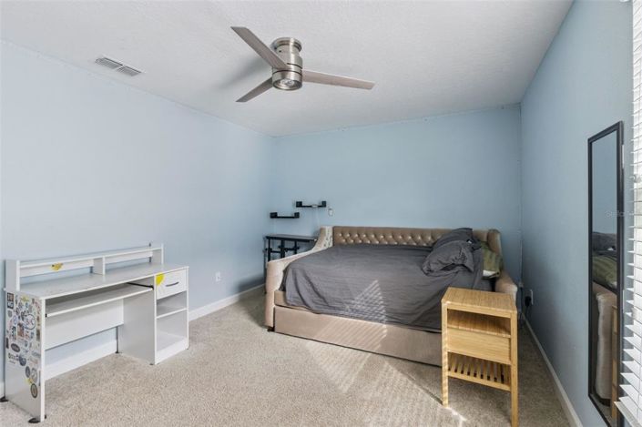 Image No.23-3 Bed Property for sale