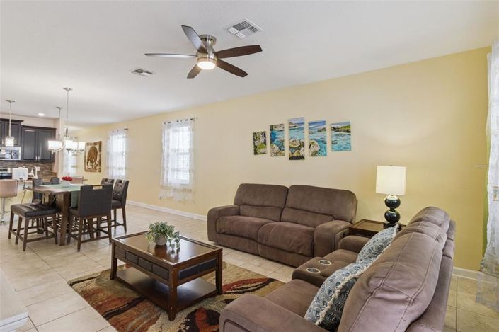 Image No.9-3 Bed Property for sale