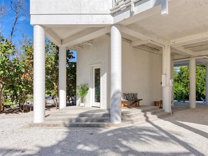 Image No.14-4 Bed Property for sale