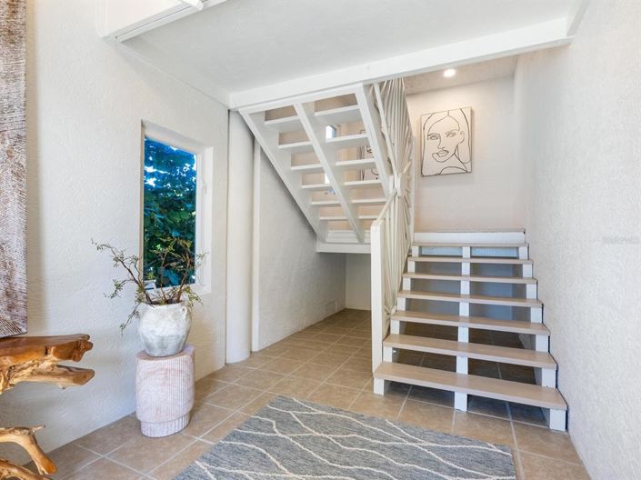 Image No.15-4 Bed Property for sale