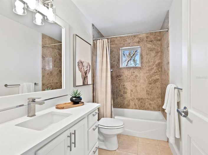 Image No.32-4 Bed Property for sale