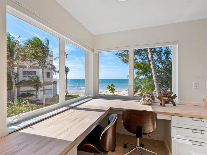 Image No.36-4 Bed Property for sale