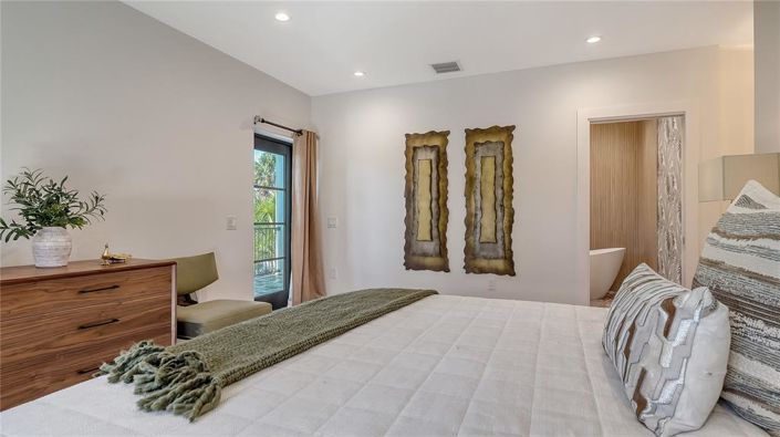 Image No.26-4 Bed Property for sale