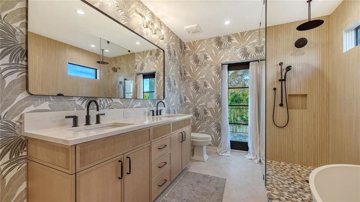 Image No.27-4 Bed Property for sale