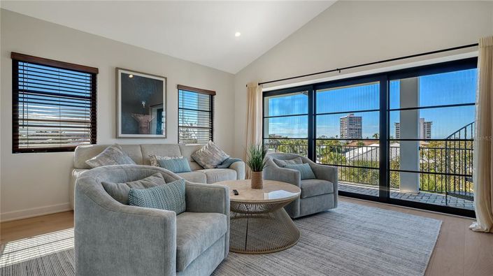 Image No.31-4 Bed Property for sale