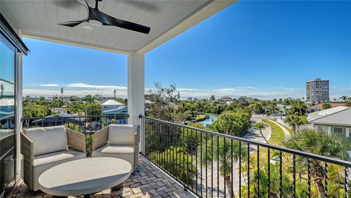 Image No.33-4 Bed Property for sale