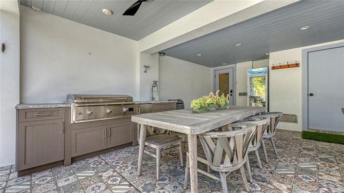 Image No.41-4 Bed Property for sale