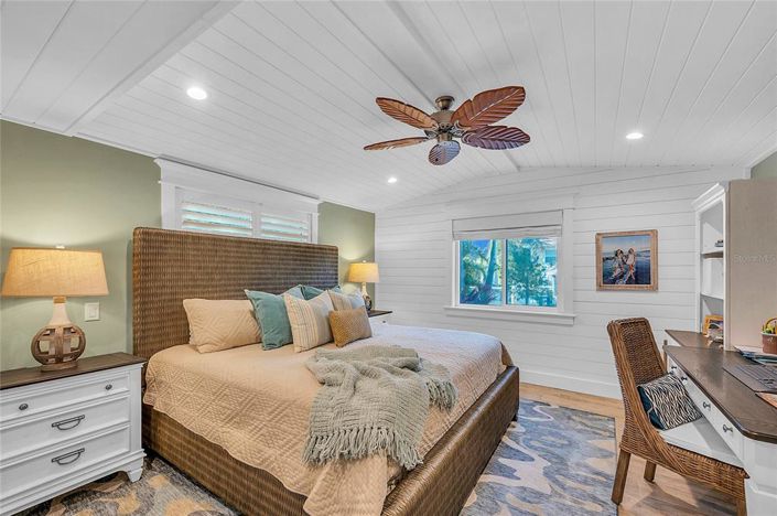 Image No.22-3 Bed Property for sale