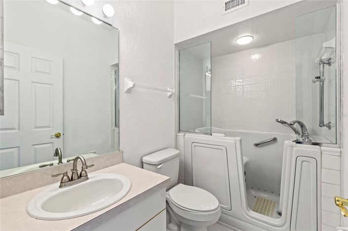 Image No.13-3 Bed Townhouse for sale