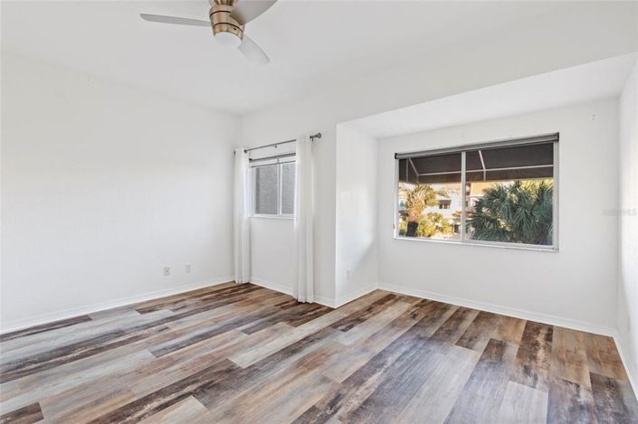 Image No.18-3 Bed Townhouse for sale