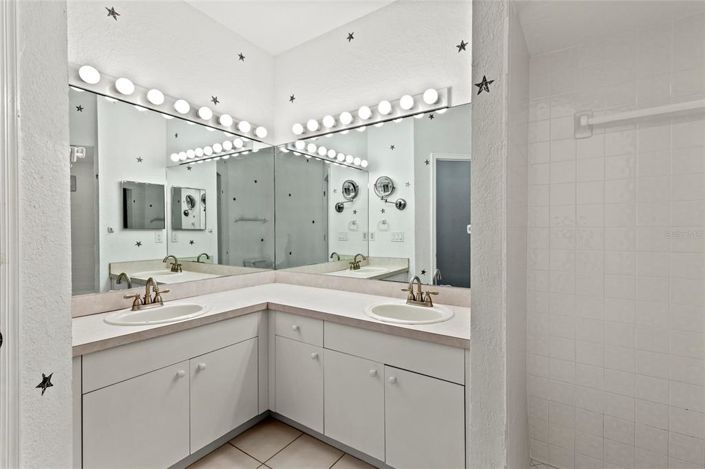 Image No.5-3 Bed Townhouse for sale