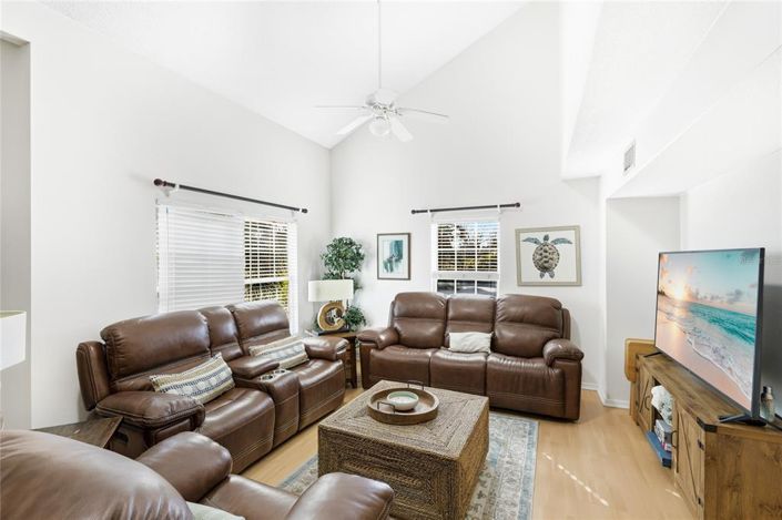 Image No.3-Propriété de 4 chambres à vendre à Holmes Beach