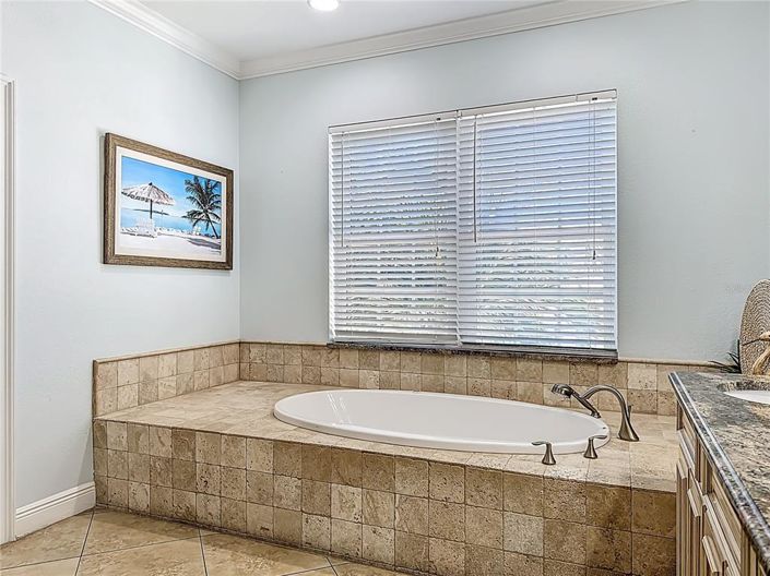 Image No.53-4 Bed Property for sale