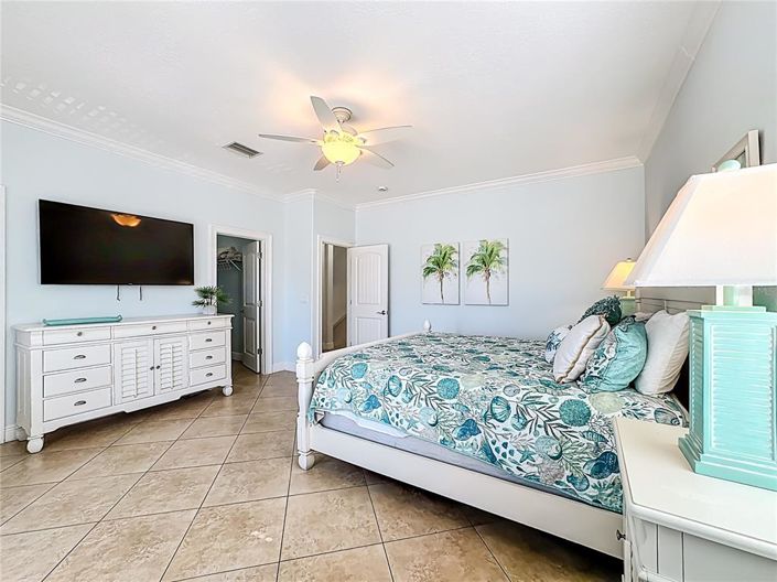 Image No.57-4 Bed Property for sale