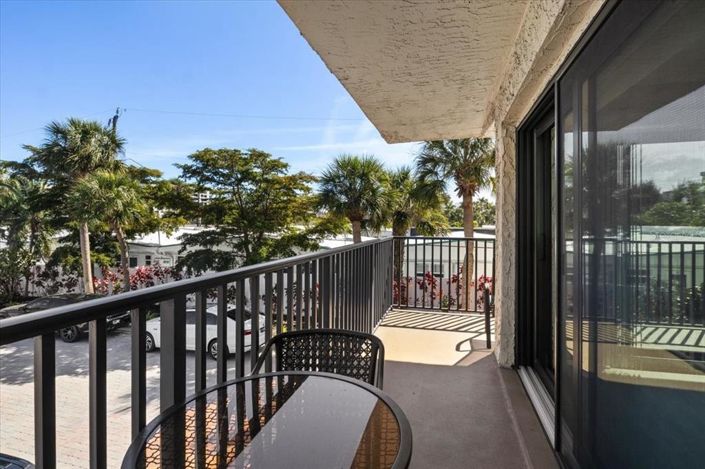 Image No.16-2 Bed Property for sale