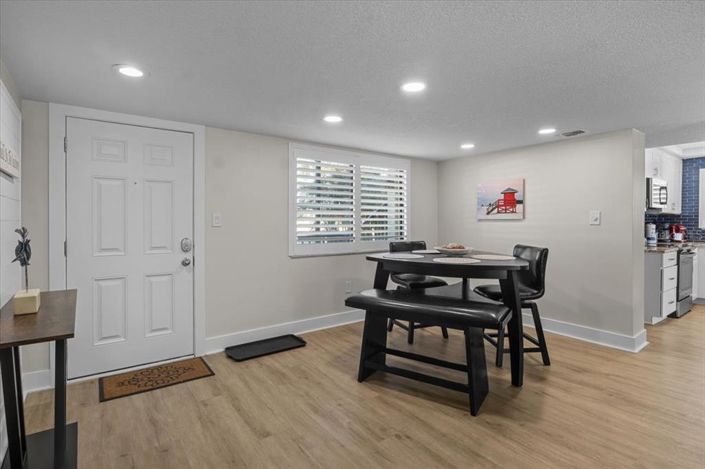 Image No.3-2 Bed Property for sale