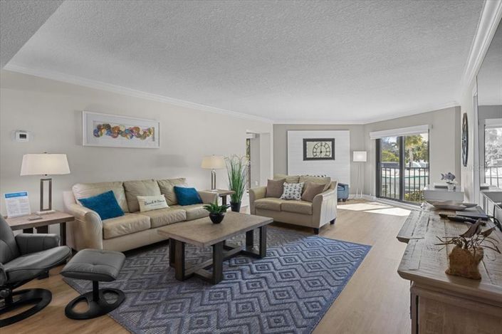 Image No.6-2 Bed Property for sale