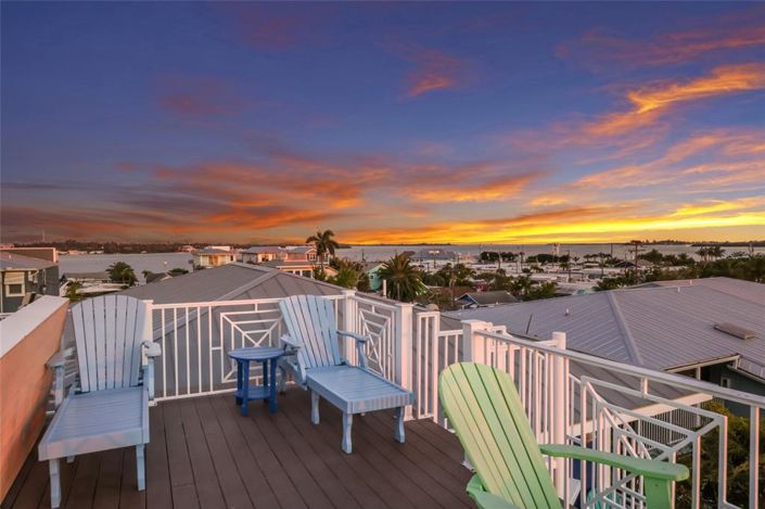 Image No.10-5 Bed Property for sale