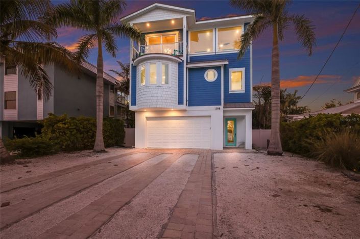 Image No.3-5 Bed Property for sale