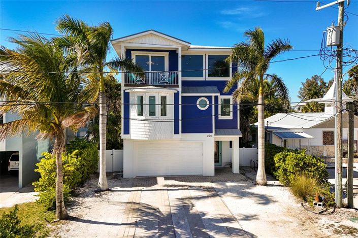 Image No.41-5 Bed Property for sale