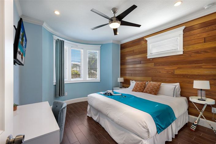 Image No.53-5 Bed Property for sale