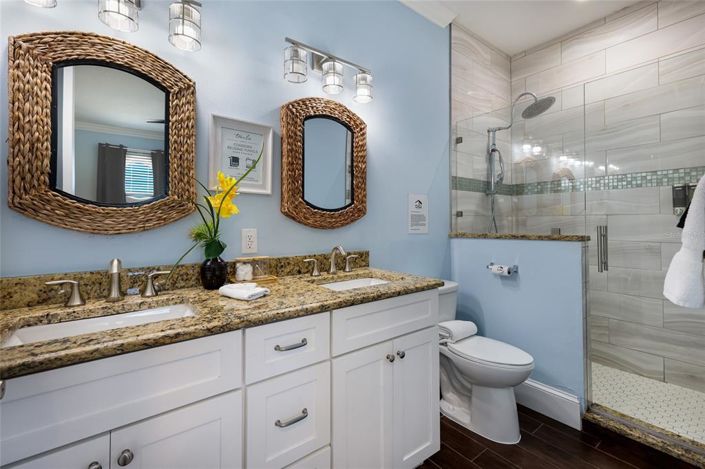 Image No.59-5 Bed Property for sale