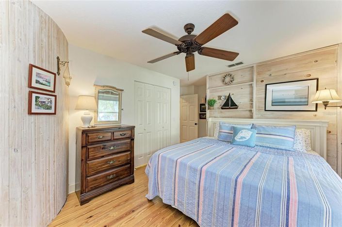 Image No.14-3 Bed Property for sale