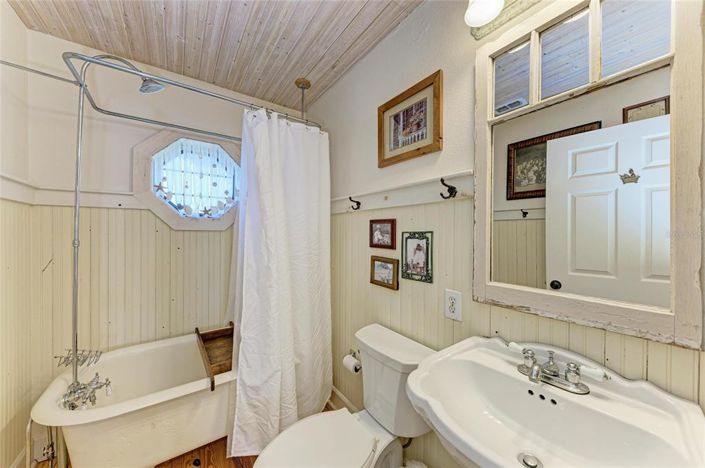 Image No.19-3 Bed Property for sale