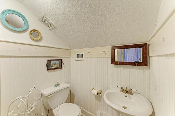 Image No.26-3 Bed Property for sale