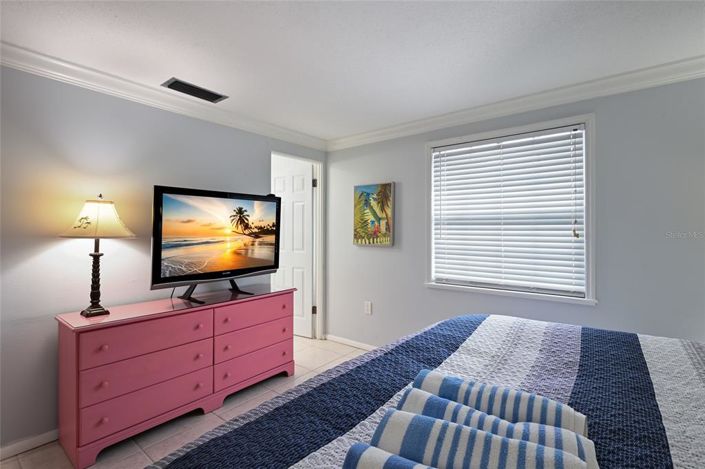 Image No.17-3 Bed Property for sale