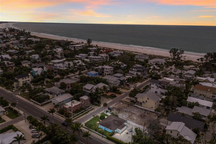 Image No.27-3 Bed Property for sale