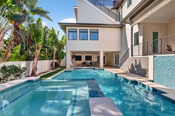 Image No.50-4 Bed Property for sale