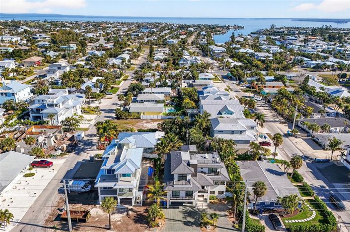 Image No.58-4 Bed Property for sale