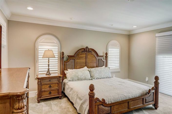 Image No.42-5 Bed Property for sale