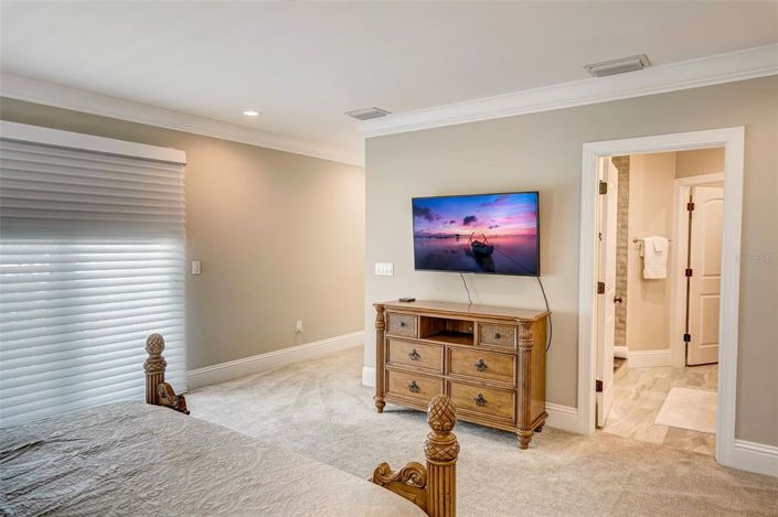 Image No.44-5 Bed Property for sale