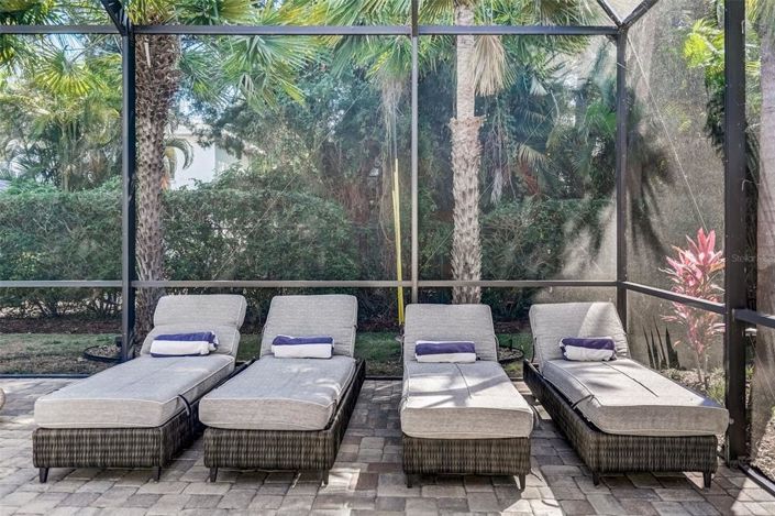 Image No.55-5 Bed Property for sale