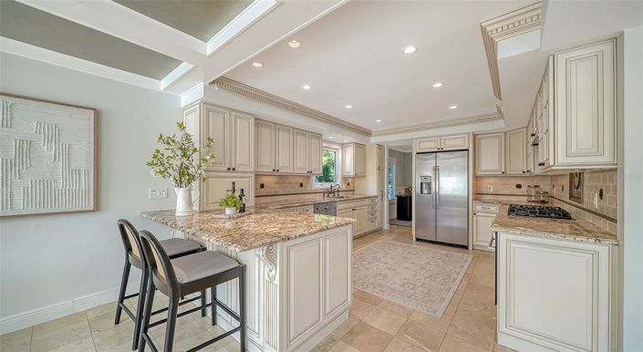 Image No.26-4 Bed Property for sale