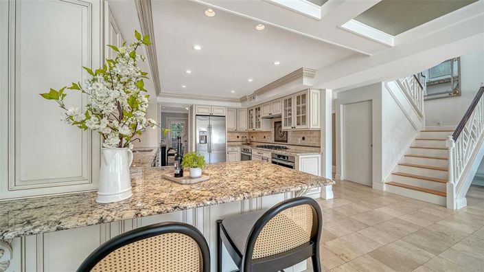 Image No.27-4 Bed Property for sale