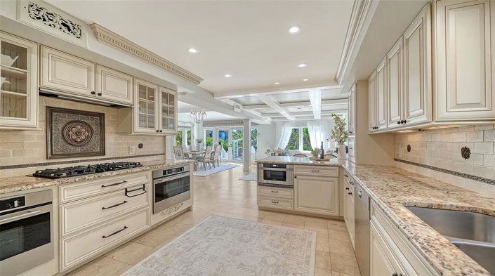 Image No.29-4 Bed Property for sale