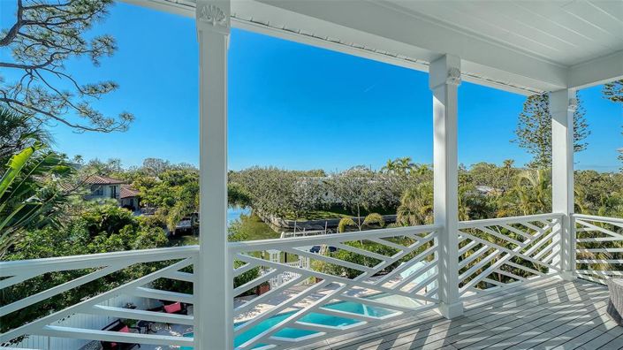 Image No.36-4 Bed Property for sale