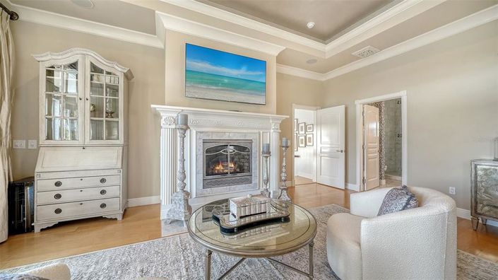 Image No.41-4 Bed Property for sale