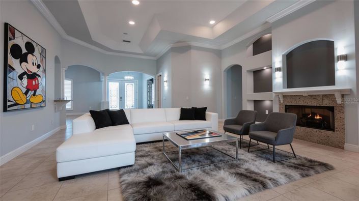 Image No.5-4 Bed Property for sale