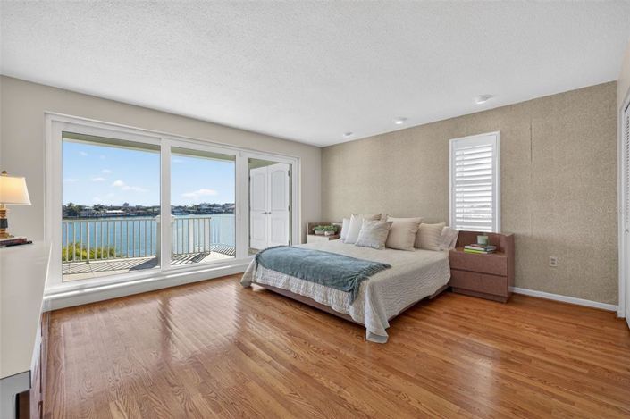 Image No.33-3 Bed Property for sale