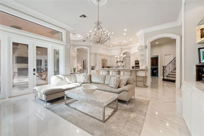 Image No.29-5 Bed Property for sale