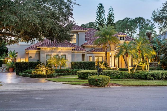 Image No.3-5 Bed Property for sale