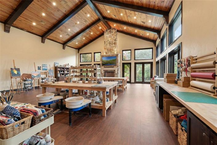 Image No.36-5 Bed Property for sale