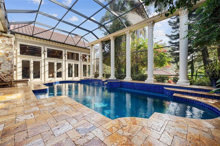 Image No.51-5 Bed Property for sale