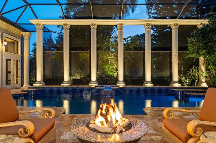 Image No.60-5 Bed Property for sale