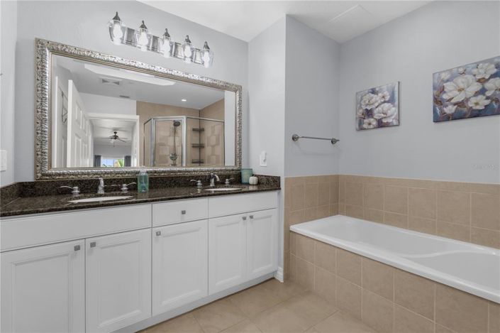 Image No.12-3 Bed Property for sale